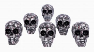 Photo #1 of product D5103R0 - Set of 6 Bloodshot Red Eyed Skull Ornaments