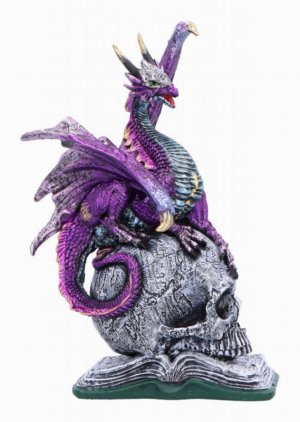 Photo #1 of product U7065B25 - Titans Reign 20.5cm