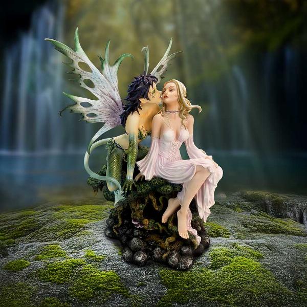 Photo #4 of product D7179B25 - Kiss of Fate
