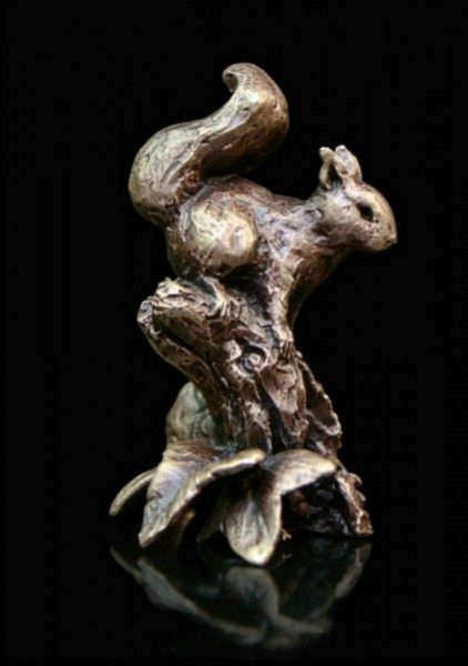 Photo of Red Squirrel Bronze Miniature (Butler and Peach)