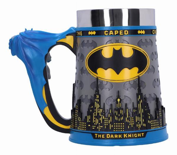 Photo #3 of product B6409X3 - Batman The Caped Crusader City Skyline Tankard 15.5cm