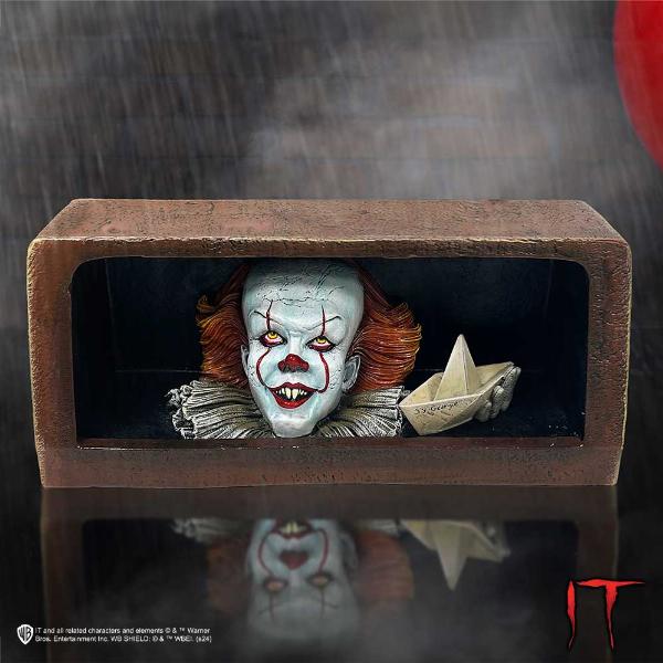 Photo #5 of product B6670B24 - IT Pennywise Clown Drain Figurine