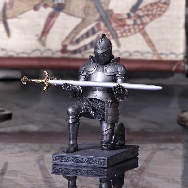 Photo #5 of product D5921V2 - Worthy Knight Pen Holder 17.8cm