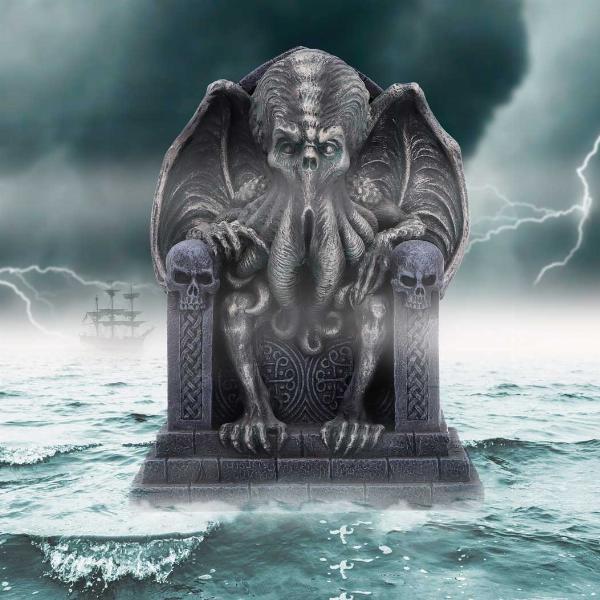 Photo #5 of product D5981W2 - Cthulhu's Throne Figurine 18.3cm
