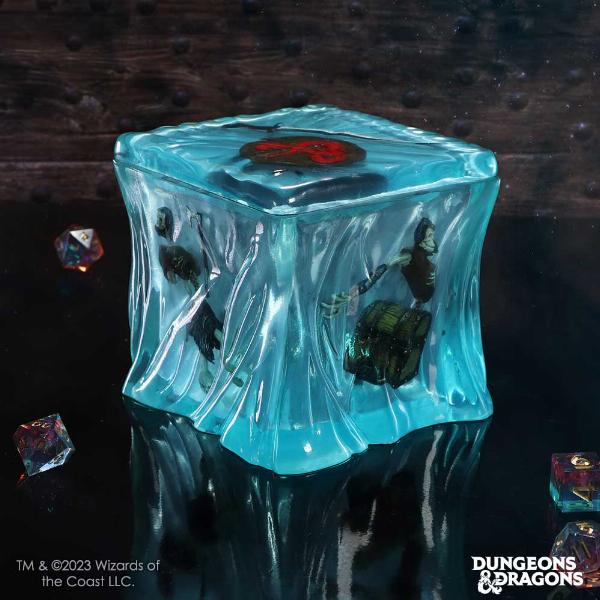 Photo #5 of product B6266A24 - Dungeons & Dragons Gelatinous Collectible Cube Dice Box