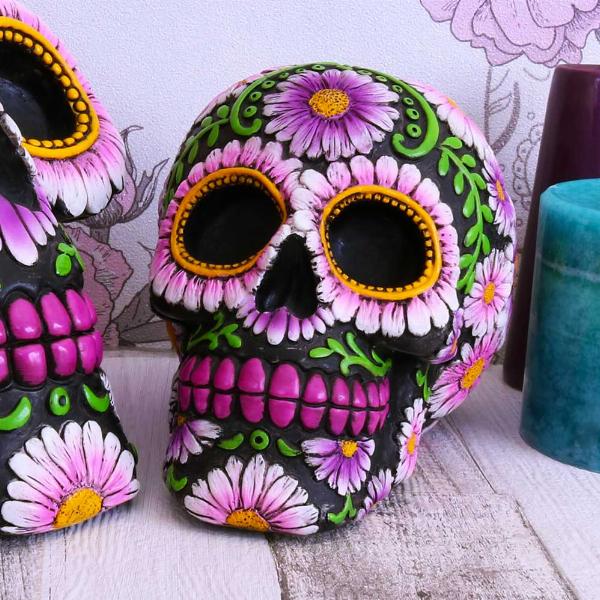 Photo #5 of product U2103F6 - Sugar Petal Skull 14.5cm