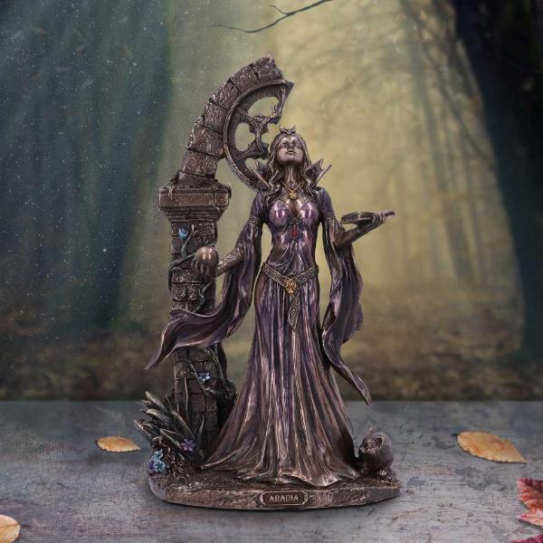 Photo #5 of product D6000W2 - Aradia The Wiccan Queen of Witches Bronze Figurine 25cm