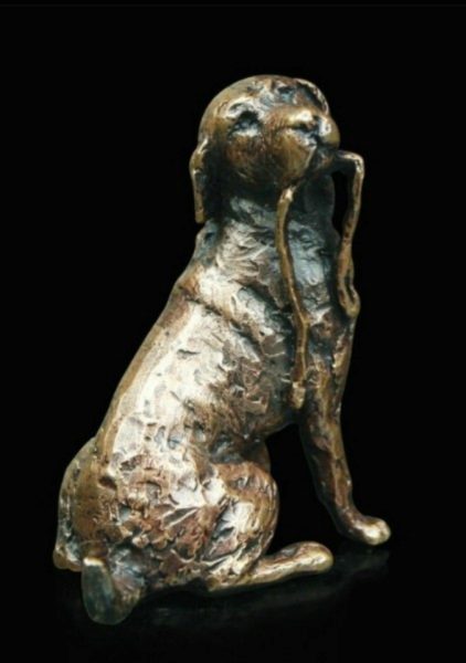 Photo of Labrador with Lead Bronze Miniature (Butler and Peach)