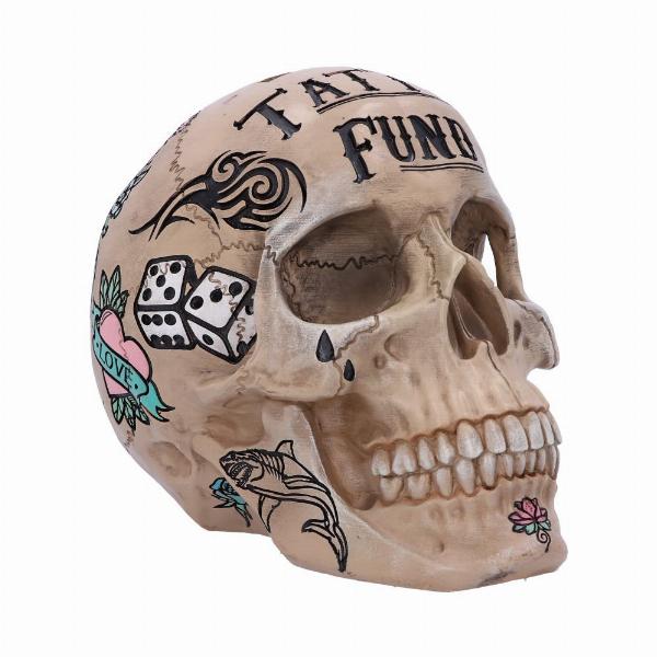 Photo #1 of product B5110R0 - Natural Bone Coloured Traditional, Tribal Tattoo Fund Skull
