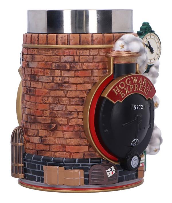 Photo #4 of product B6982A25 - Harry Potter Platform 9 3/4 Collectible Tankard