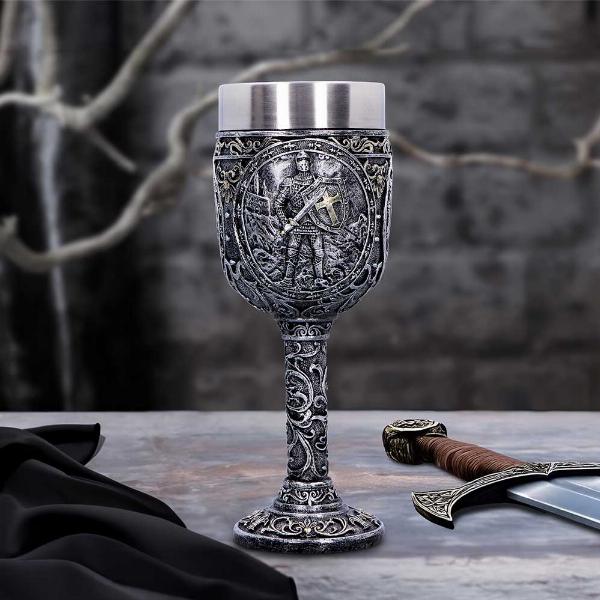 Photo #5 of product U6971A25 - Knight of Honour Goblet  Medieval Knight Drinkware