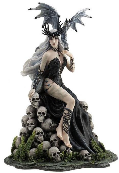 Photo of Mad Queen by Nene Thomas Figurine 26cm