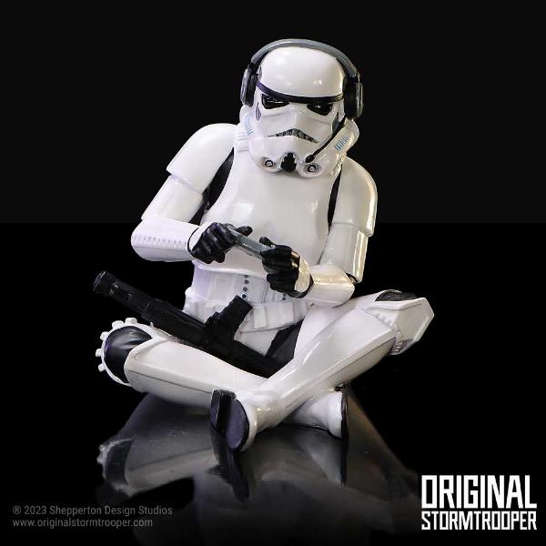 Photo #5 of product B6954A25 - Original Stormtrooper Game On! Gamer Figurine