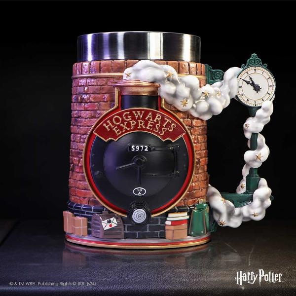 Photo #5 of product B6982A25 - Harry Potter Platform 9 3/4 Collectible Tankard