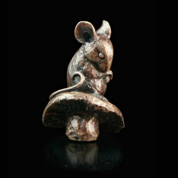 Photo of Mouse Solid Bronze Miniature (Butler and Peach)