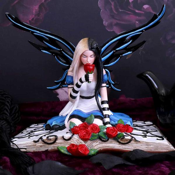 Photo #5 of product B3316J7 - Alice 19cm- Wonderland Fairy Figurine