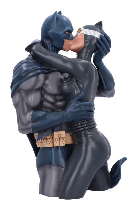 Photo #5 of product B6542A24 - Batman & Catwoman DC Collectible Bust