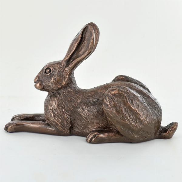 Photo of Violet Hare Bronze Sculpture (Harriet Glen)