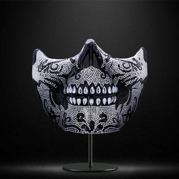 Photo #5 of product D7110B25 - Fancy Dress Jewelled Masquerade Mask Cosplay (Silver)