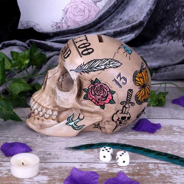 Photo #5 of product B5110R0 - Natural Bone Coloured Traditional, Tribal Tattoo Fund Skull